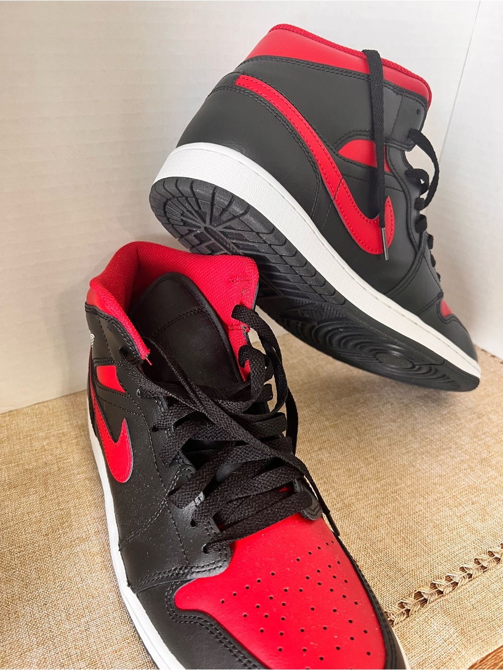 Red and Black Jordan Mid 1. Size 10.5 - Picture 5 of 5